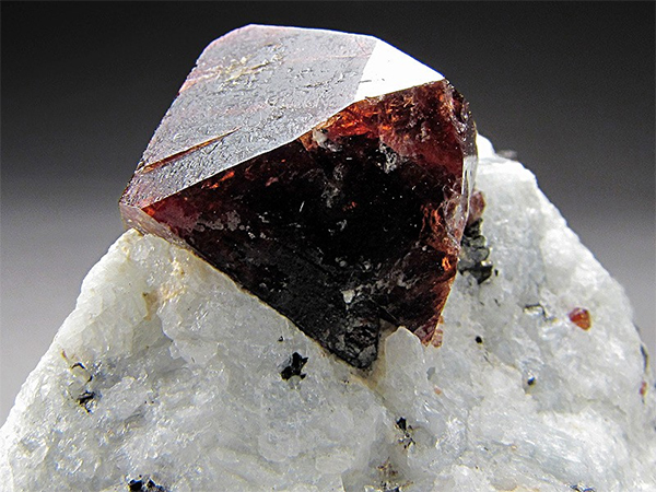 Thủ tục nhập khẩu quặng Zircon