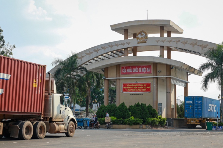 vận chuyên Việt Nam - Campuchia